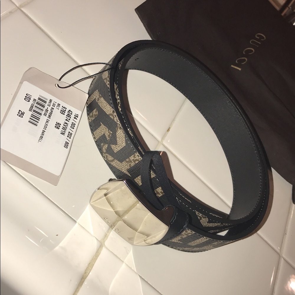 i have a brand new, not worn,gucci belt for sale.